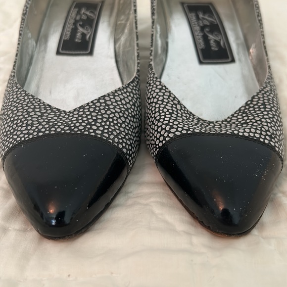 GENUINE VINTAGE Black white polka dot kitten heels 1950s 1960s Leather - Picture 11 of 11